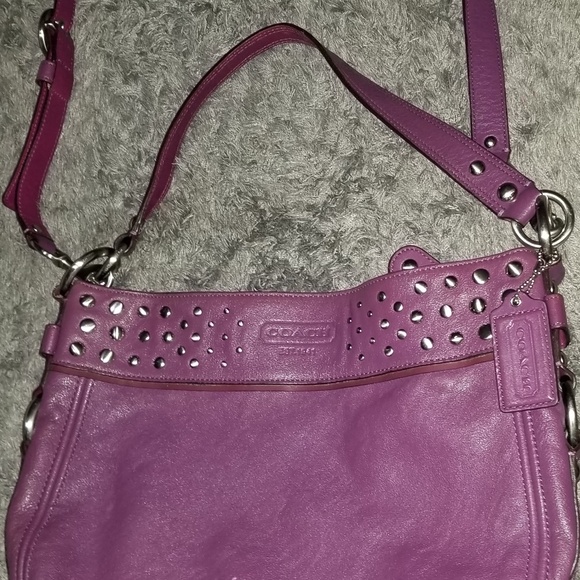 Coach Zoe studded plum purple silver convertible straps shoulder hobo bag - Picture 1 of 5